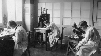 THEO DÒNG LỊCH SỬ THƯƠNG HIỆU ĐỒNG HỒ OMEGA